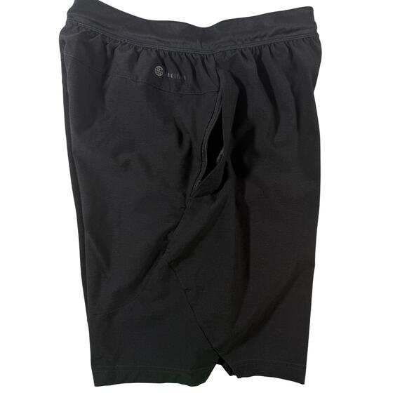 Adidas Men’s Small Black Athletic Shorts Zip Pockets Elastic Waist 8.5” Inseam - Picture 3 of 10